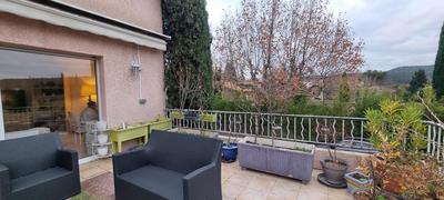 Appartement - 114 m² - 4 pièces