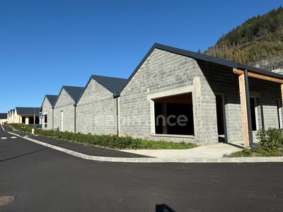 Local commercial - 430 m² - 1 pièce