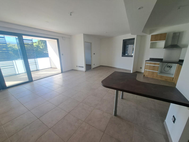 Appartement - 93 m² - 3 pièces