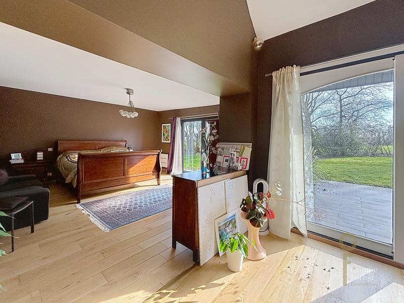 Maison - 359 m² - 7 pièces