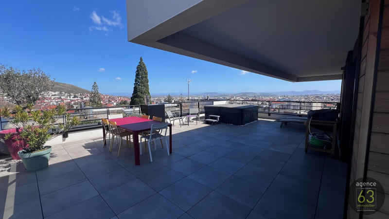 Appartement - 105 m² - 4 pièces