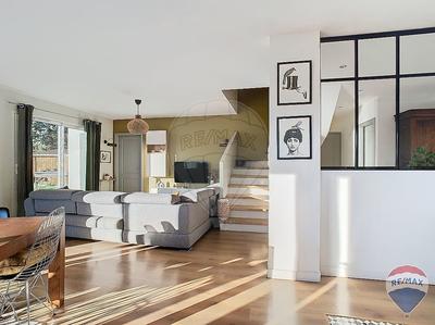 Maison - 160 m² - 6 pièces