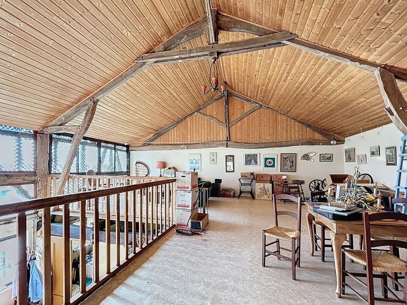 Maison - 160 m² - 8 pièces