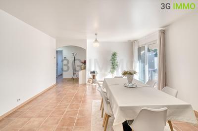 Maison - 164 m² - 7 pièces