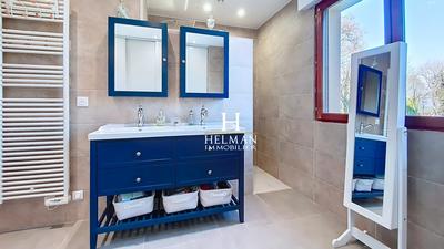 Maison - 161 m² - 6 pièces