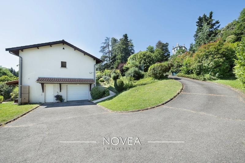 Maison - 147 m² - 7 pièces