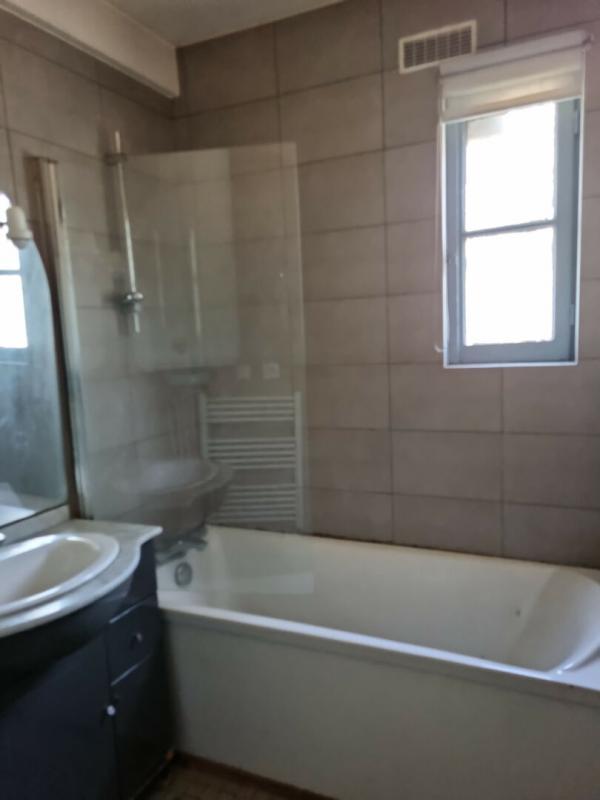 Maison - 92 m² - 5 pièces