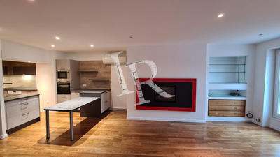 Appartement - 110 m² - 4 pièces