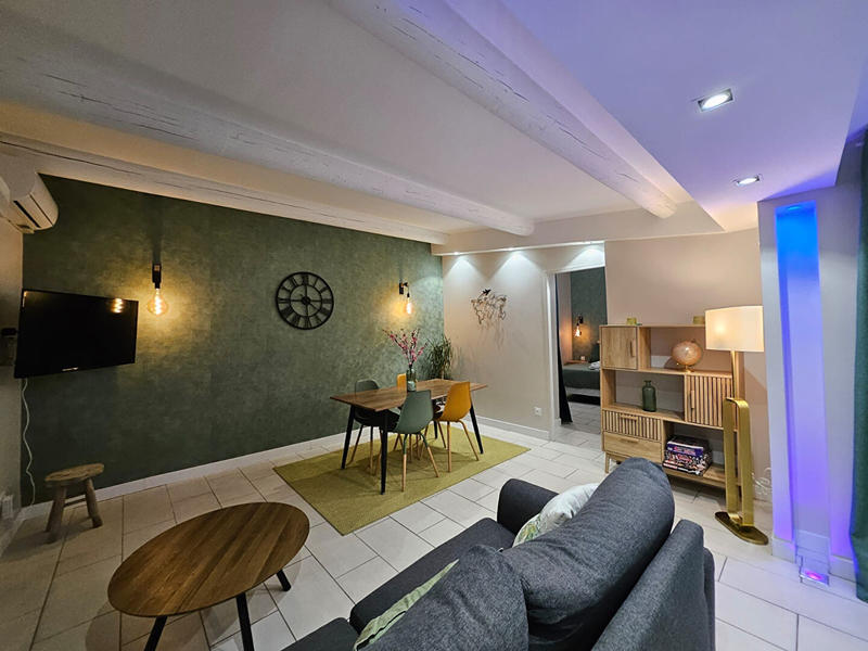 Maison - 180 m² - 5 pièces