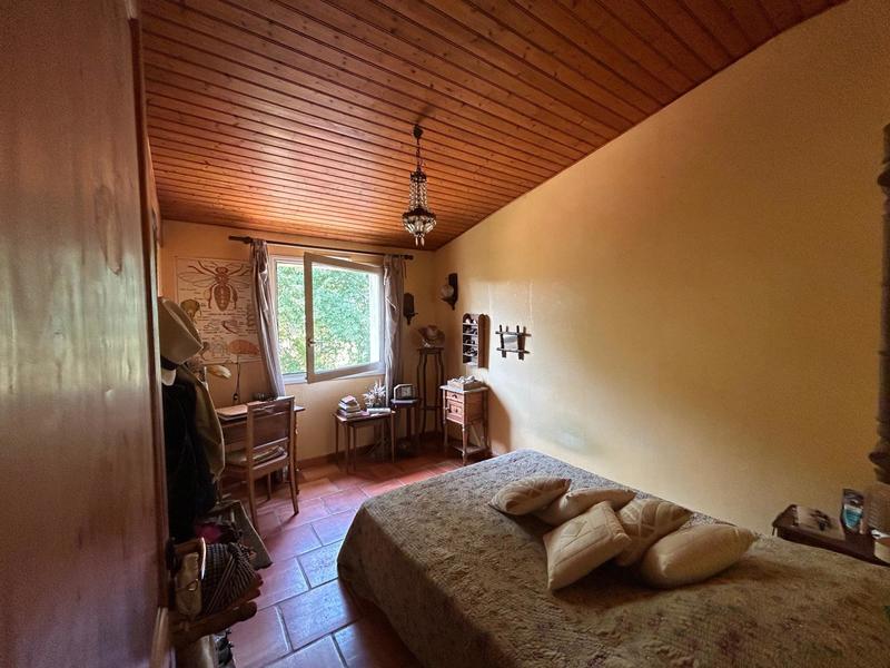 Maison - 182 m² - 10 pièces