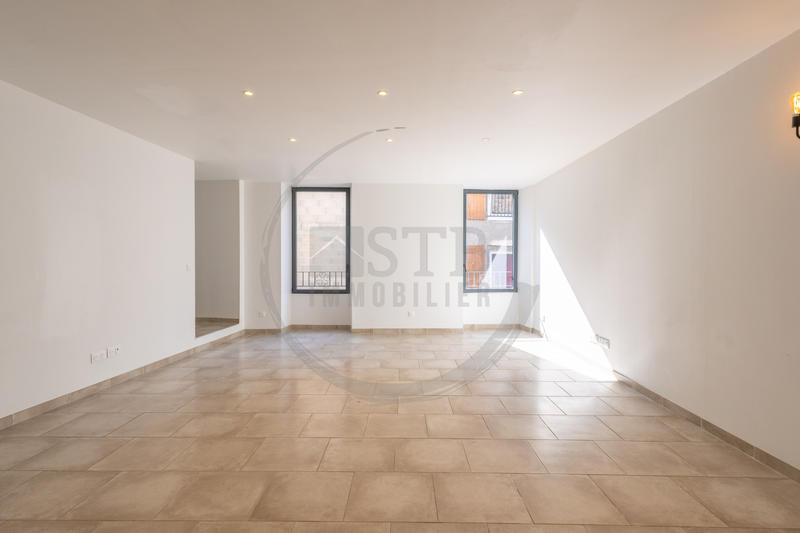 Appartement - 92 m² - 4 pièces