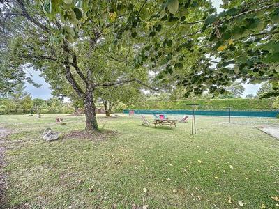 Local commercial - 43 m² - 9 pièces