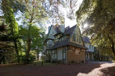 Villa - 439 m² - 12 pièces