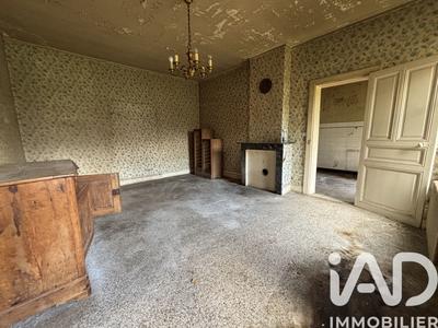 Maison - 180 m² - 7 pièces