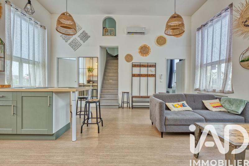 Maison - 299 m² - 11 pièces