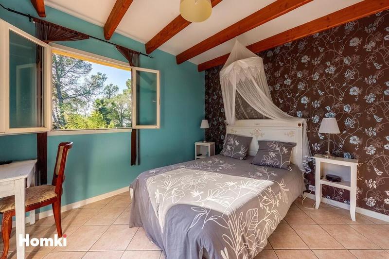 Villa - 185 m² - 5 pièces