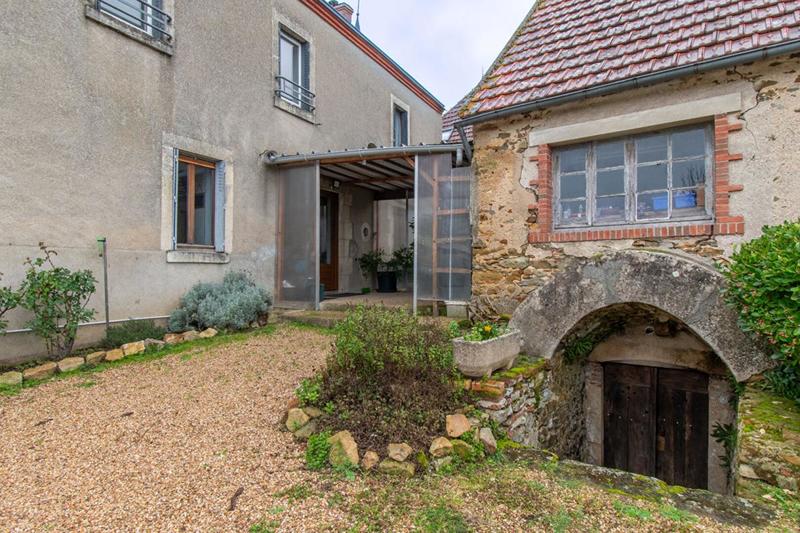 Maison - 183 m² - 8 pièces