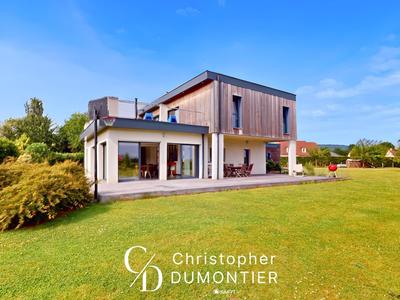 Maison - 205 m² - 6 pièces