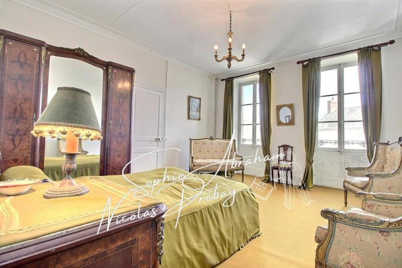 Maison - 200 m² - 7 pièces