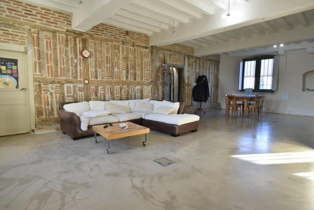 Maison - 520 m² - 10 pièces