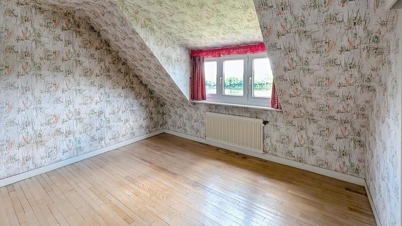 Maison - 189 m² - 10 pièces