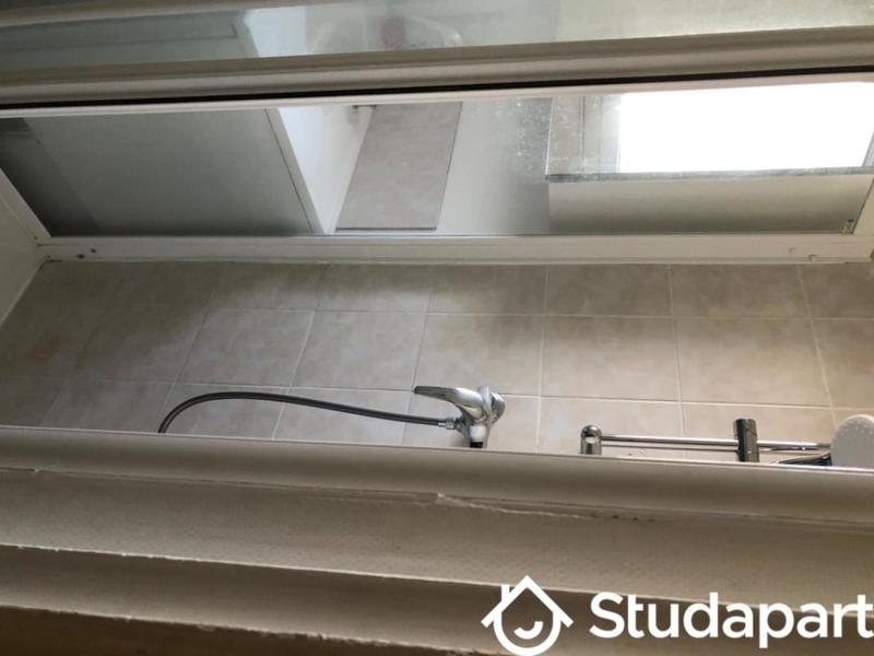 Chambre - 15 m² - 1 pièce