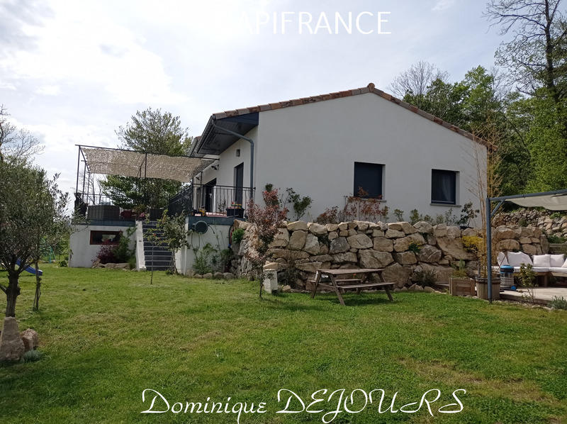 Maison - 184 m² - 7 pièces