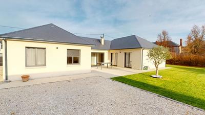 Maison - 138 m² - 6 pièces