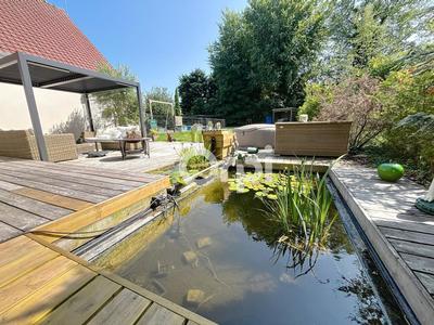 Maison - 241 m² - 7 pièces