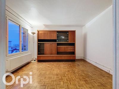 Appartement - 79 m² - 4 pièces