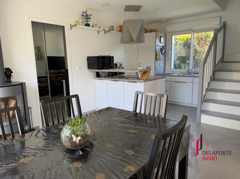 Maison - 80 m² - 5 pièces