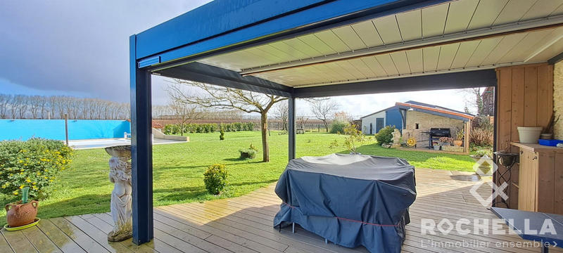 Maison ancienne - 470 m² - 8 pièces