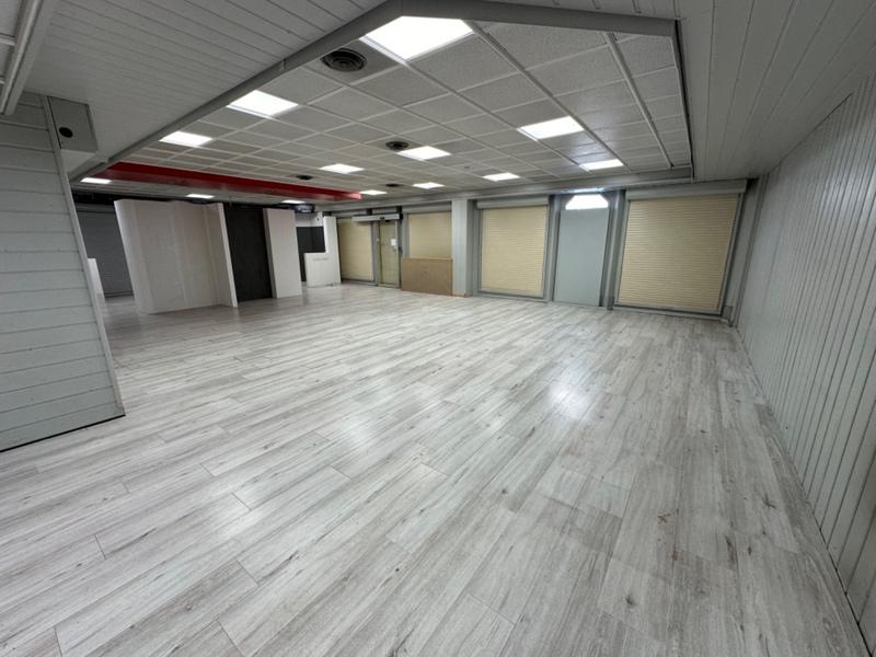 Local commercial - 280 m² - 1 pièce