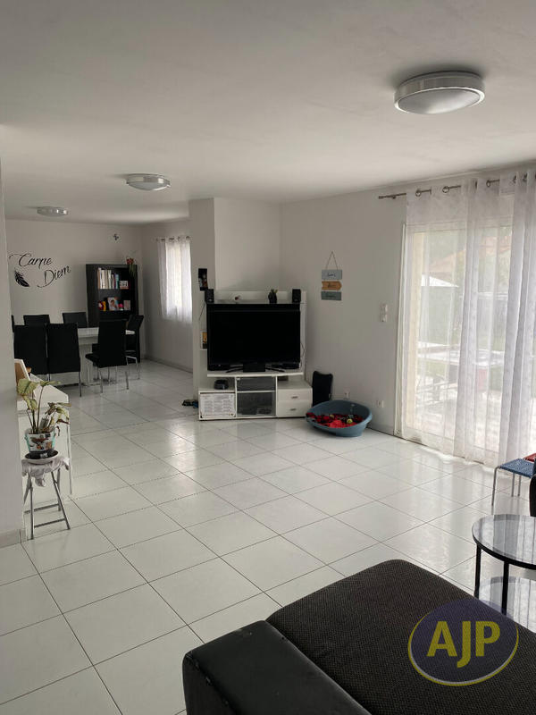 Maison - 139 m² - 6 pièces