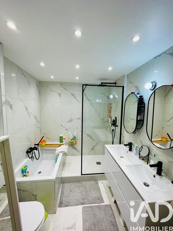 Appartement - 101 m² - 5 pièces