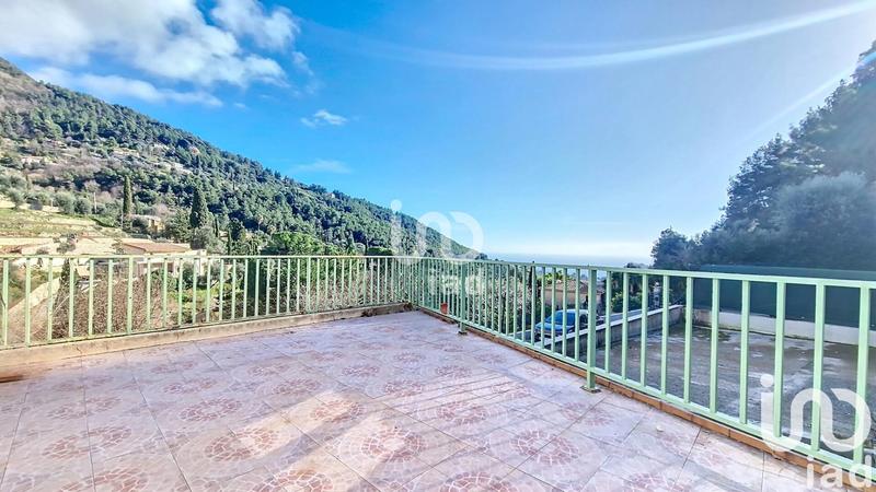 Maison - 141 m² - 5 pièces