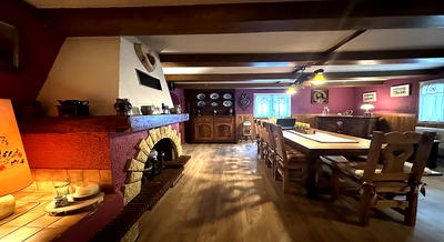 Corps de ferme - 211 m² - 7 pièces