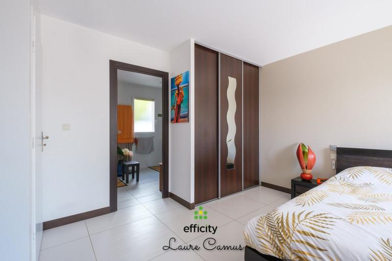 Maison - 198 m² - 6 pièces