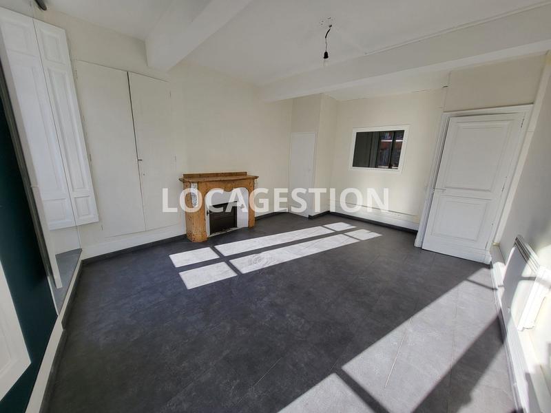 Bureau - 100 m² - 5 pièces