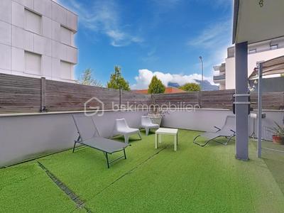 Appartement - 81 m² - 4 pièces