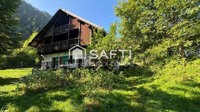 Maison - 195 m² - 7 pièces