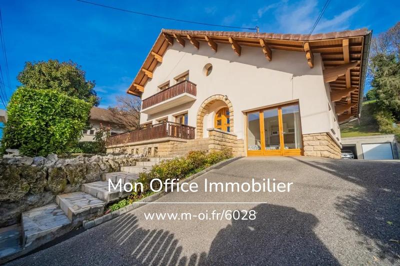 Maison - 156 m² - 6 pièces