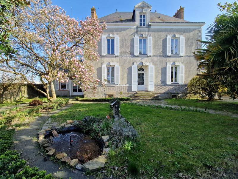 Maison - 195 m² - 7 pièces