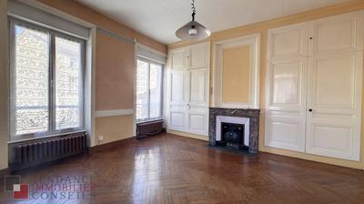 Maison ancienne - 110 m² - 5 pièces