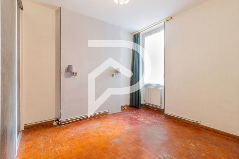 Appartement - 75 m² - 3 pièces