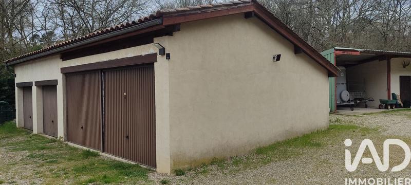 Maison - 479 m² - 15 pièces
