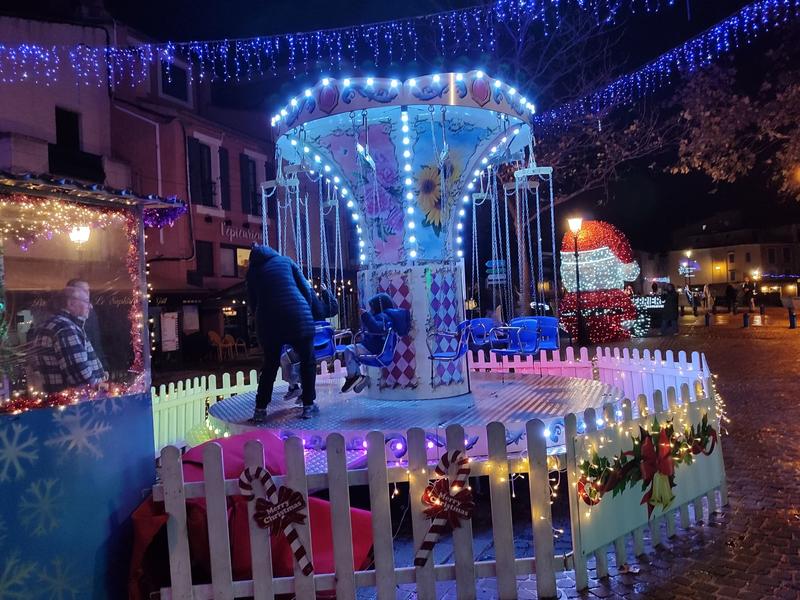 Les manèges, parades et jeux de Noël