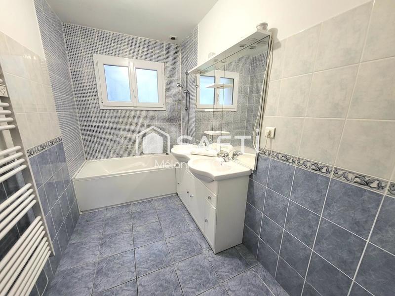 Maison - 92 m² - 4 pièces