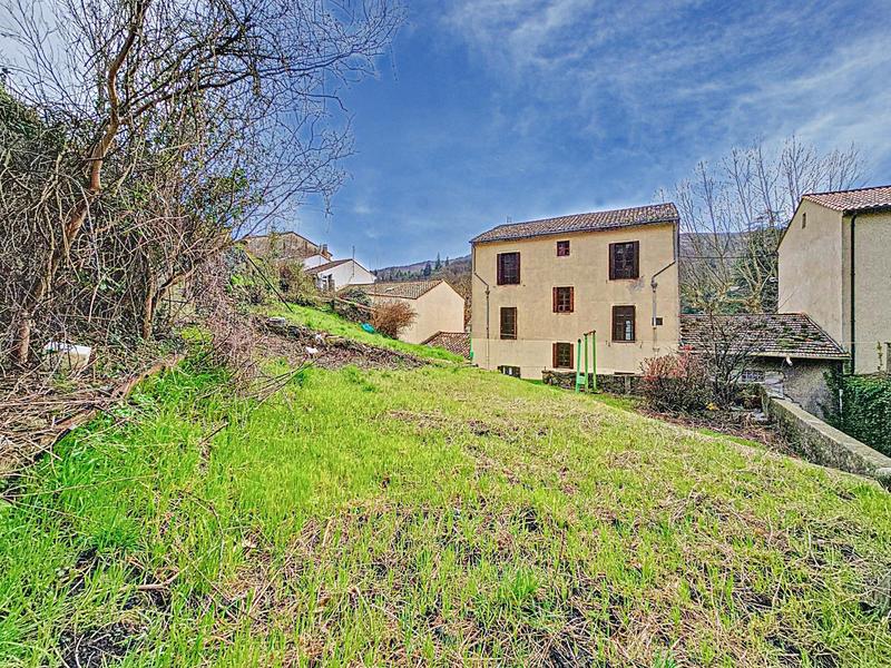 Maison de maîtres - 246 m² - 9 pièces