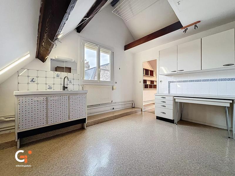 Appartement - 136 m² - 6 pièces